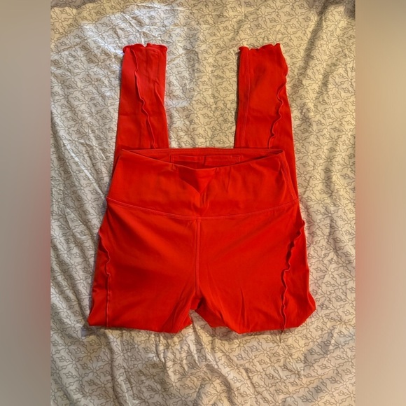 FP Movement Hearts Aflutter Ruffle Leggings NWOT - Picture 6 of 9